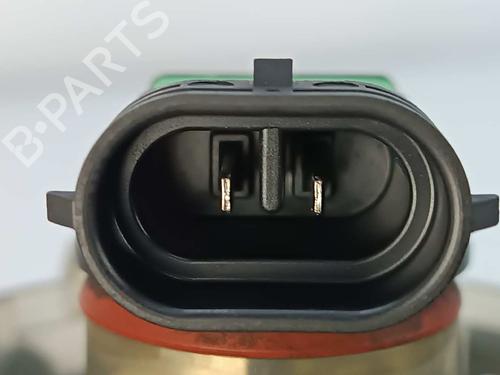 Left front fog light VOLVO C30 (533) 1.6 D | BP10556092C30