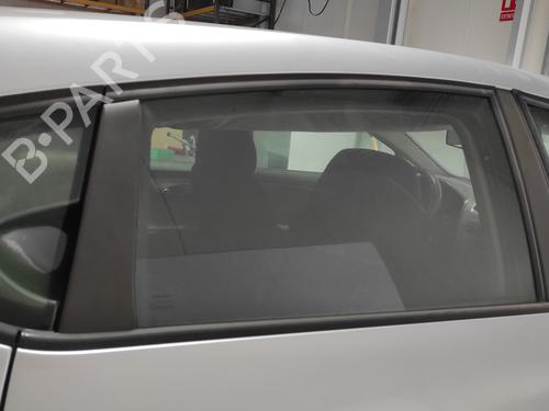 rear-right-door-window-seat-leon-1p1-2005-2006-2007-2008-2009-2010-2011-2012-2013-26726247 main image