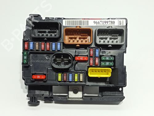 Fuse box CITROËN C3 II (SC_) | BP31722134E1