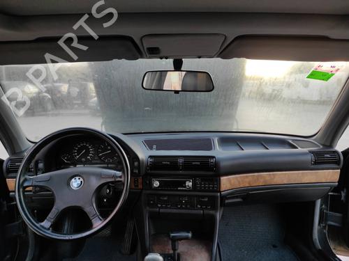 Dashboard BMW 7 (E32) 735 i, iL BP11041355C46