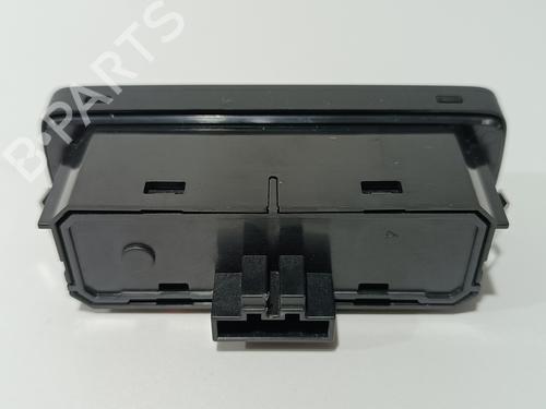 Switch VOLVO V90 II Cross Country (236) D4 AWD | BP18527126I30 