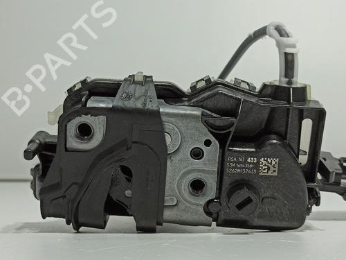 front-right-lock-peugeot-rifter-2018-33965050 main image