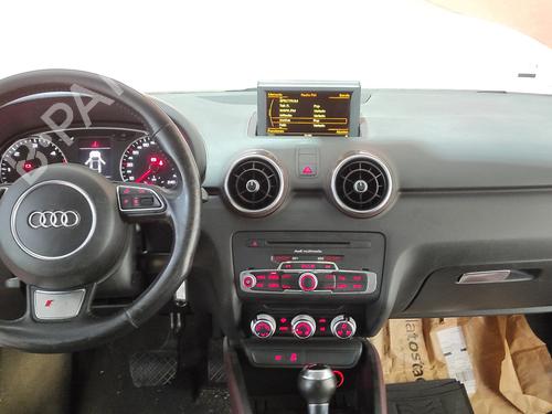 Dashboard AUDI A1 Sportback (8XA, 8XF) 1.6 TDI | BP18354787C46