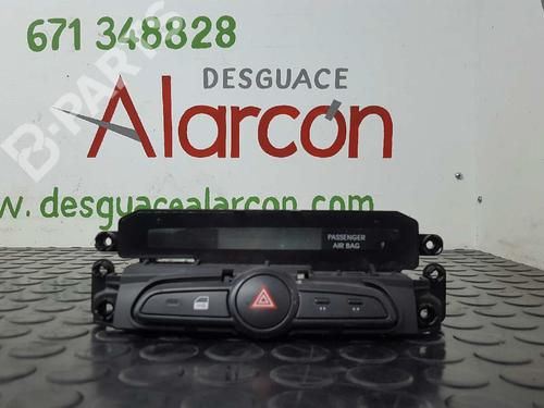 Used Warning switch HYUNDAI ix20 (JC) 1.6 CRDI (116 hp) 6628323