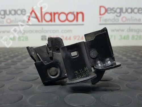 Used Hood lock MERCEDES-BENZ E-CLASS (W211) E 220 CDI (211.006) (150 hp) 8776660