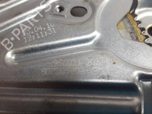 Front right window mechanism RENAULT MEGANE III Hatchback (BZ0/1_, B3_) 1.5 dCi | BP2742835C23