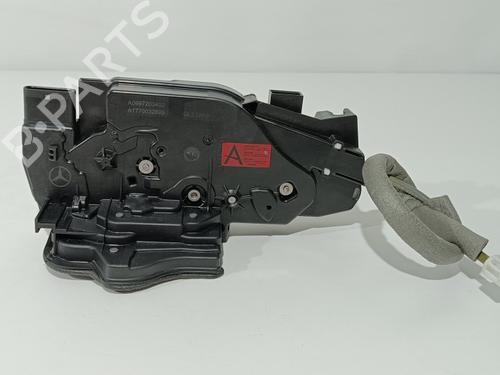Front right lock MERCEDES-BENZ CLA (C118) CLA 200 d (118.312) A1770032899 | A0997203402
