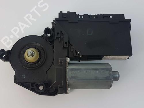 Right rear window motor VW TOUAREG (7LA, 7L6, 7L7) 2.5 R5 TDI | BP5770012E22 