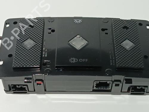 Used Interior roof light DS DS 7 Crossback (J4_, JR_, JC_) PureTech 130 (JRHNSU) (130 hp) 19434454