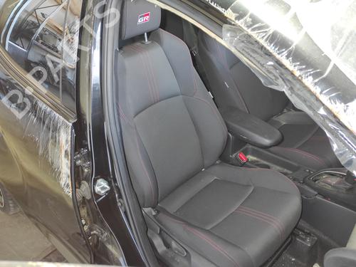 right-front-seat-toyota-yaris-_p21_-_pa1_-_ph1_-2020-24945074 main image