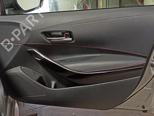 right-front-door-panel-toyota-corolla-estate-_e21_-20-hybrid-mzeh12-2019-16755313 main image