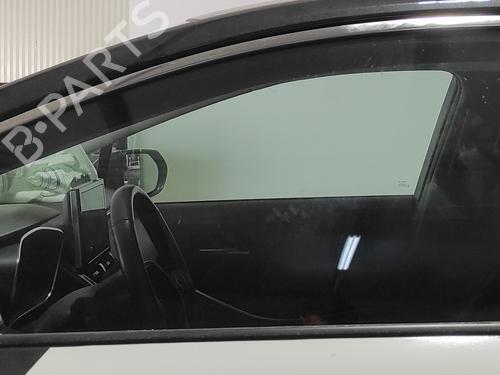 front-left-door-window-toyota-corolla-saloon-_e21_-18-vvti-hybrid-zwe211-mzea12-2019-19498755 main image