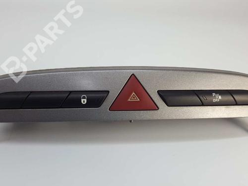 Used Warning switch PEUGEOT 308 I (4A_, 4C_) 1.6 HDi (109 hp) 6628341