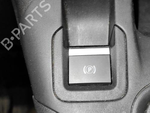 switch-peugeot-partner-box-bodympv-k9-15-bluehdi-100-2018-13086483 main image