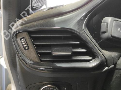 air-vent-ford-puma-j2k-cf7-2019-37525903 main image