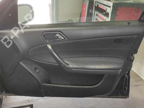front-right-panel-mercedes-benz-c-class-w203-2000-2001-2002-2003-2004-2005-2006-2007-36643147 main image