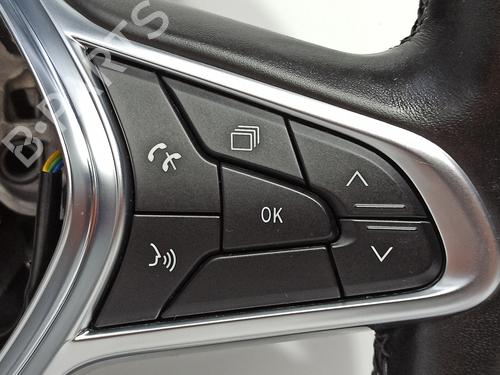 Steering wheel RENAULT CLIO V (B7_) 1.0 TCe 100 (B7MT) | BP17051410C49
