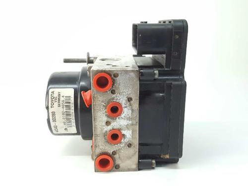 Used ABS pump TOYOTA YARIS (_P13_) 1.5 (NSP131_) (112 hp) 5097382