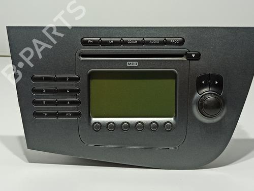 Used Radio SEAT LEON (1P1) 1.9 TDI (105 hp) 26726271