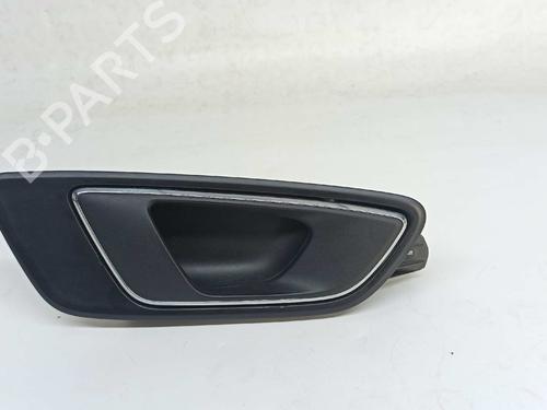 Høyre foran invendig håndtak SEAT LEON (5F1) 1.6 TDI (115 hp) 6949524