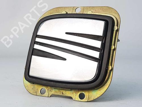 Używane Klamka klapy tylnej / bagażnika SEAT IBIZA II (6K1) 1.9 TDI (90 hp) 4839174