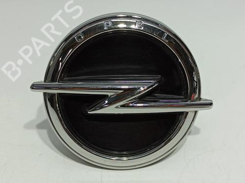 Used Tailgate handle OPEL CORSA F (P2JO) 1.5 (68) (102 hp) 19253088