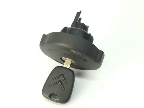 Used Fuel flap CITROËN C4 I (LC_) 1.6 HDi (90 hp) 10264555