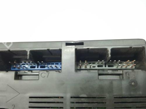 Fuse box JAGUAR XF I (X250) 3.0 D | BP3333334E1