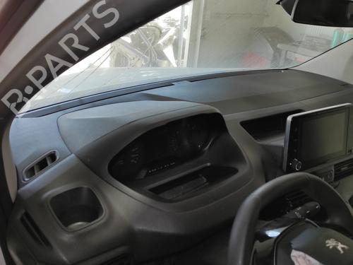 dashboard-peugeot-partner-box-bodympv-k9-15-bluehdi-100-2018-13086503 main image