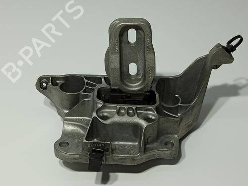 Used Engine mount PEUGEOT 2008 II (UD_, US_, UY_, UJ_, UR_, UC_) [2019-2026]  30522959