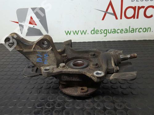 Used Right front steering knuckle VOLVO XC90 I (275) D5 AWD (185 hp) 2783014