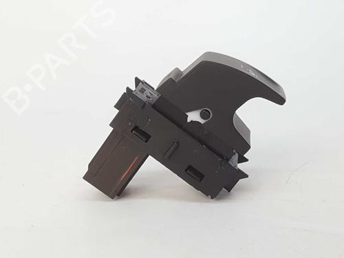 Used Right rear window switch SKODA FABIA III (NJ3) 1.0 TSI (95 hp) 9638499