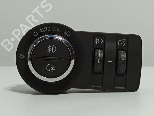 Used Headlight switch OPEL ASTRA J (P10) 1.6 (68) (115 hp) 13688977