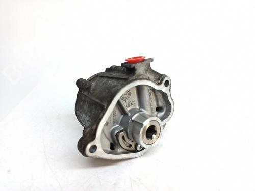 Used Vacuum pump MERCEDES-BENZ C-CLASS T-Model (S204) C 220 CDI (204.202) (170 hp) 9297522