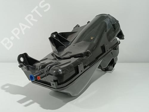 AdBlue tank VOLVO V90 II Estate (235) B4 Mild-Hybrid AWD 31405814 | 31485701