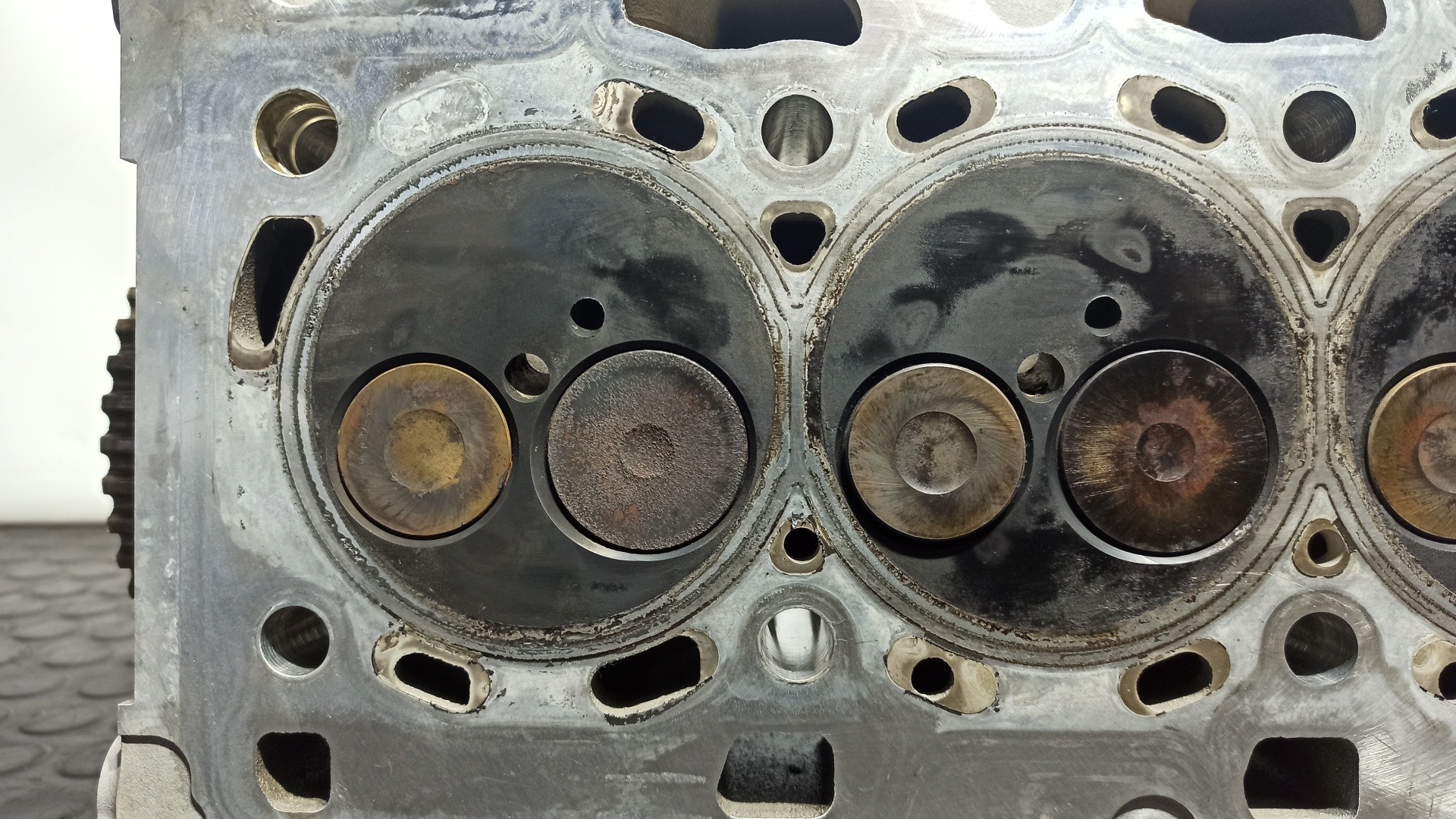 Cylinder head RENAULT MEGANE IV Hatchback (B9A/M/N_) 1.5 Blue dCi 