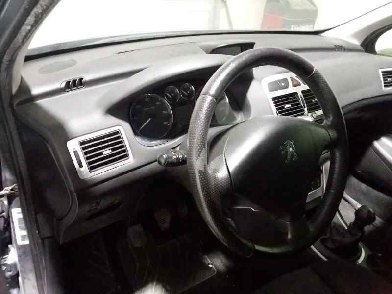 Third brake light PEUGEOT 307 Break (3E) 1.6 HDi BParts