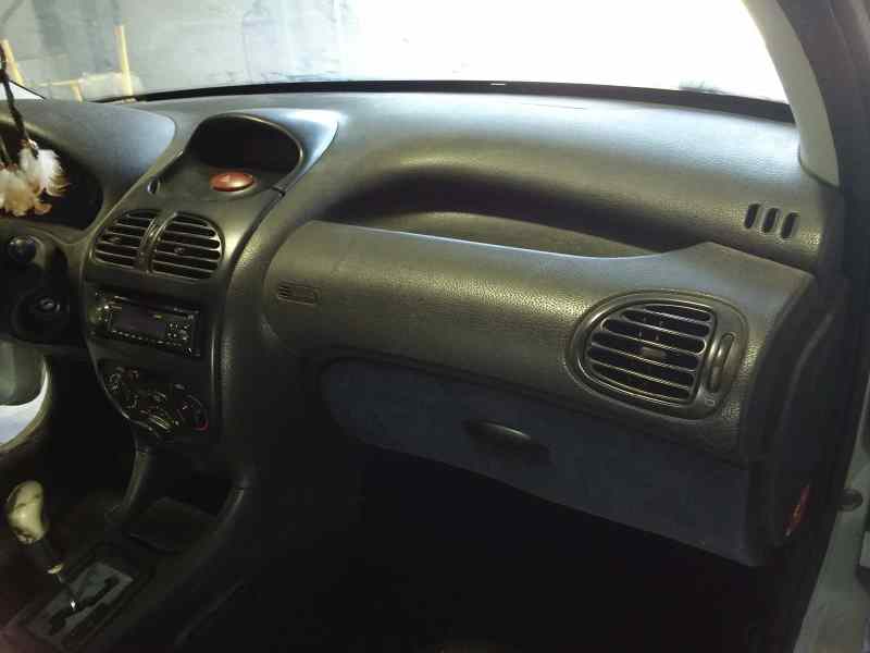 Dashboard PEUGEOT 206 Hatchback (2A/C) 1.6 BParts
