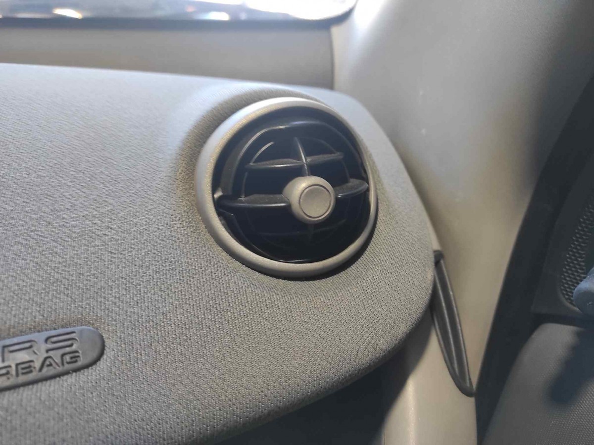 Garnitures Aération Smart Fortwo/Forfour 453 - Style Carbone, Facile à Poser