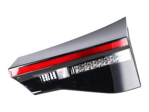 Used Right tailgate light Right tailgate light TOYOTA YARIS CROSS (MXP_) 1.5 Hybrid (MXPJ10) (92 hp) 39925446 39925446