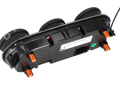 climate-control-jeep-renegade-suv-bu-b1-bv-2014-37400836 main image