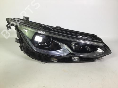Used Right headlight Right headlight VW GOLF VIII (CD1, DA1) 1.0 TSI (90 hp) 33608357 33608357