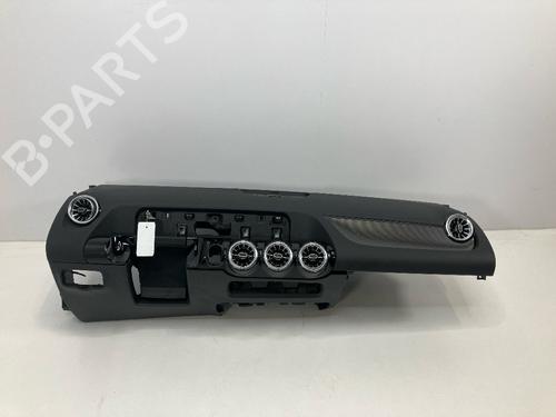 Armaturenbrett für MERCEDES-BENZ GLA (H247) GLA 200 4-matic (247.788) (163 hp) 26721921