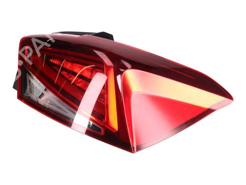 Farolim direito Farolim direito SEAT IBIZA V (KJ1, KJG) 1.0 TSI (110 hp) 34276832 34276832