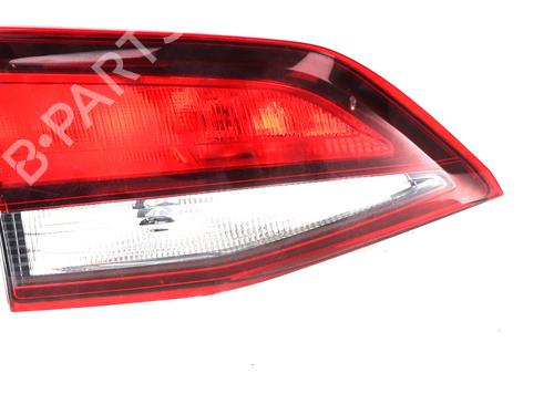 Używane Lampa tylna klapy bagażnika lewa Lampa tylna klapy bagażnika lewa 38017561 38017561