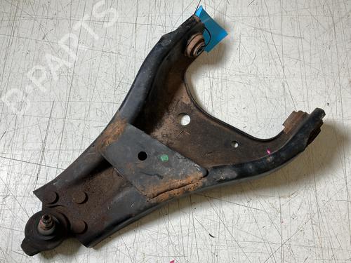 Bras de suspension avant gauche Bras de suspension avant gauche 39157106 39157106