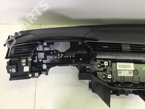 Dashboard AUDI E-TRON (GEN) 55 quattro | BP11082384C46 