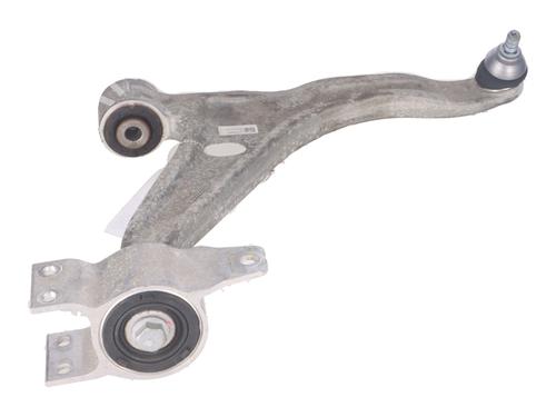 Used Right front suspension arm MERCEDES-BENZ GLA (H247) GLA 200 (247.787) (163 hp) 26511949