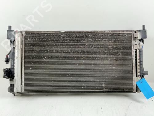 Used Radiator set Radiator set 37666893 37666893