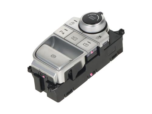 switch-genesis-g70-ik-2017-39918619 main image